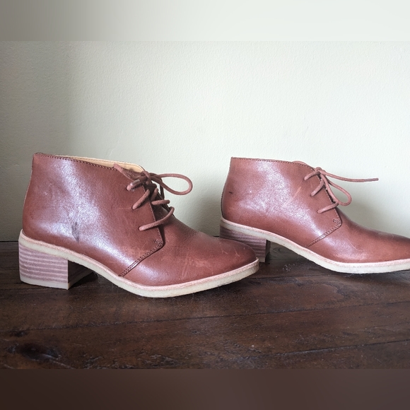 Clark's Originals leather heeled bootie - Picture 2 of 4